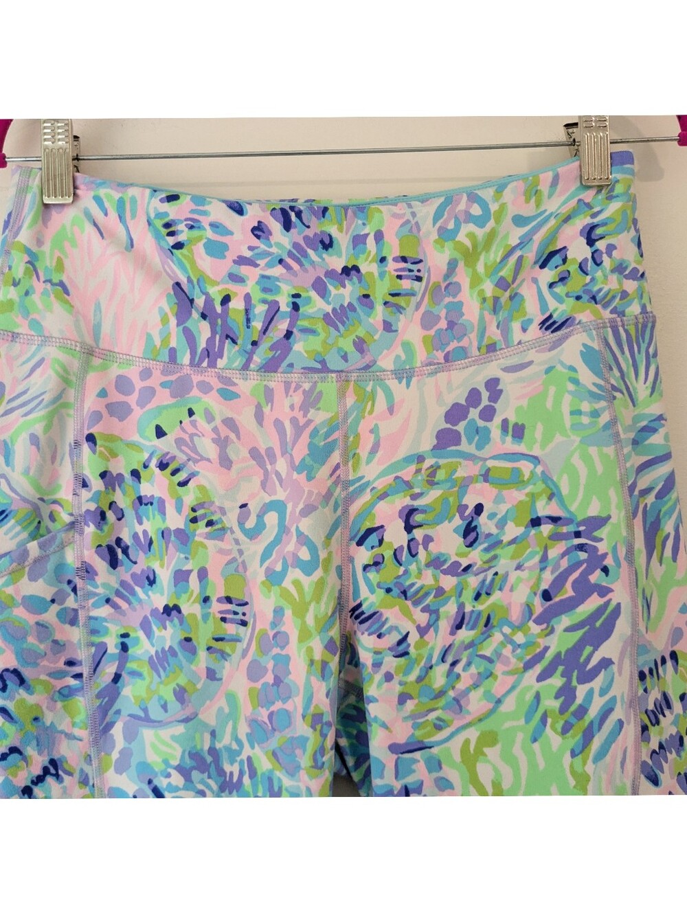 Lilly Pulitzer Weekender High Rise Leggings Shell Of A Party - Picture 3 of 8